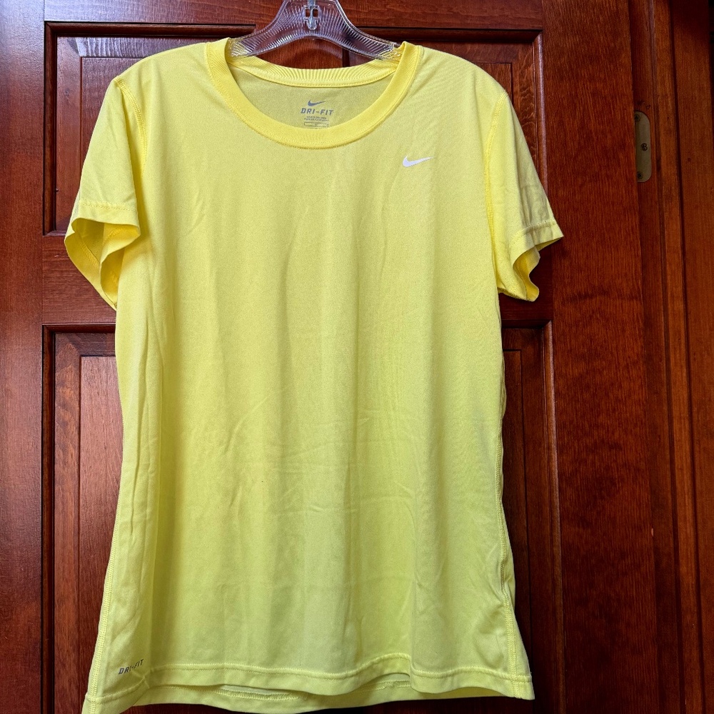 Woment's Nike Dri-Fit Yellow Short Sleeve T-Shirt